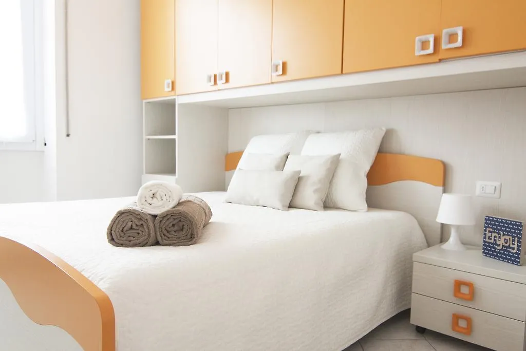 Alessia'S Flat - Breno 1 Apartment Milan 0*,