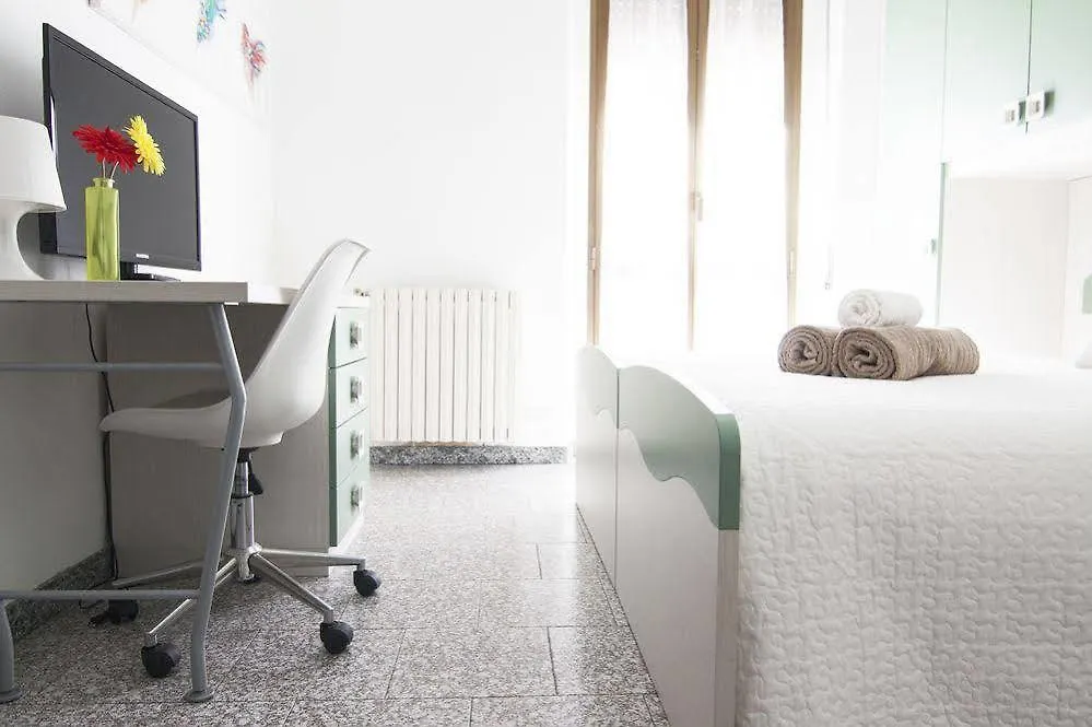 Alessia'S Flat - Breno 1 Apartment Milan 0*,  Italy